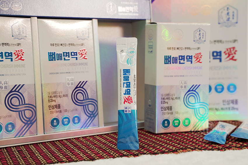 Tinh chất nhân sâm bổ xương khớp hộp 30 gói x 12g Tinh chất nhân sâm bổ xương khớp hộp 30 gói x 12g