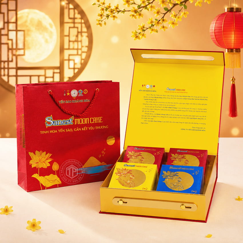 Bánh trung thu Yến Sào hộp 4 bánh x 200gr (2 thập cẩm, 2 nhân mềm) Bánh trung thu Yến Sào hộp 4 bánh x 200gr (2 thập cẩm, 2 nhân mềm)