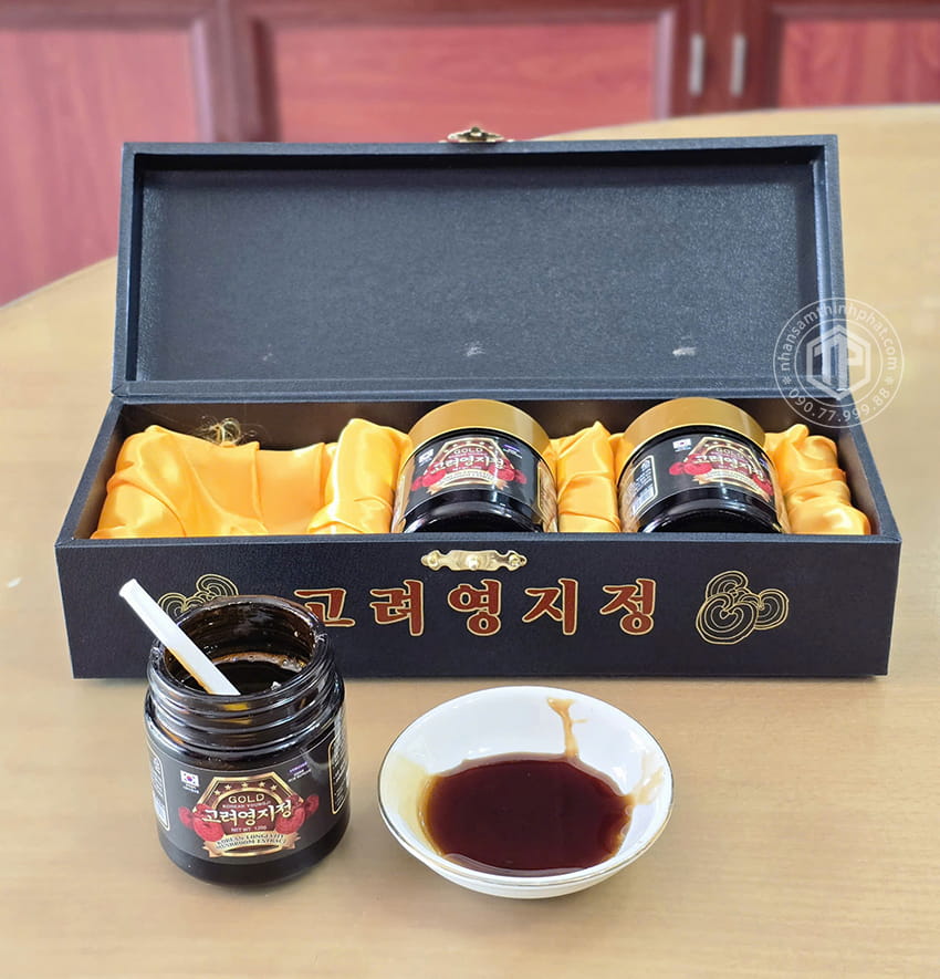 Cao linh chi núi Hàn Quốc cao cấp hộp gỗ đen 3 lọ x 120g gold Cao linh chi núi Hàn Quốc cao cấp hộp gỗ đen 3 lọ x 120g gold