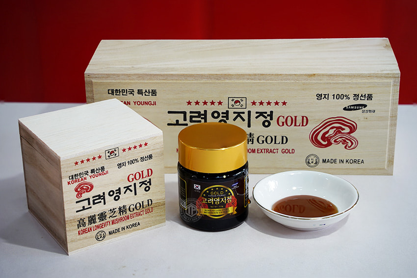 Cao linh chi sao đỏ Hàn Quốc Gold hộp gỗ 3 lọ x 120g Cao linh chi sao đỏ Hàn Quốc Gold hộp gỗ 3 lọ x 120g